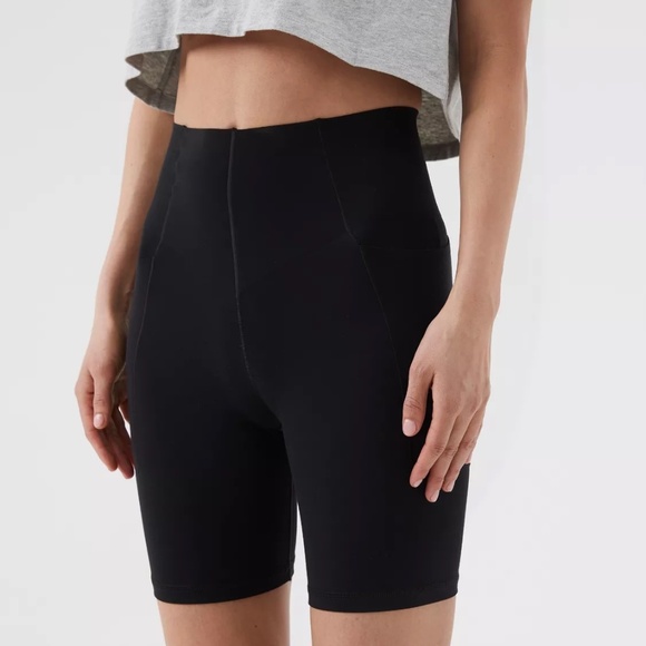 OFFLINE By Aerie Real Me XTRA Hold Up! Pocket 7" Bike Short NEW WITH TAGS - Picture 2 of 10